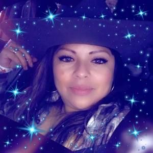 Meet your Posher, Mayra